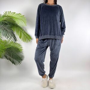 Women's Vintage Y2K Gray Casual Comfy Velour Two Piece Coord Pajama Set / M/L
